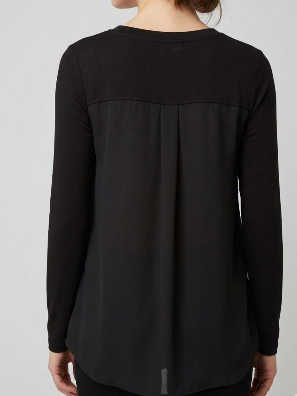 RW&CO Bamboo Viscose Flowy Back Sweater